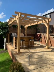 Immerse yourself in nature under ourOak Pergola 2.5 m x 4 m, where timeless elegance meets modern design