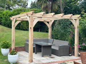Premium oak pergola design with robust chunky beams for strength and durability, optional lattice availab