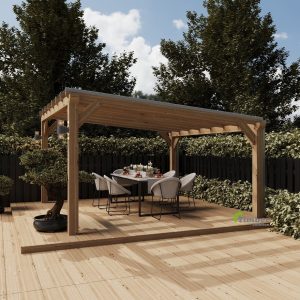 Stylish oak pergola with a polycarbonate roof, perfect for creating a shaded, protected outdoor retreat.