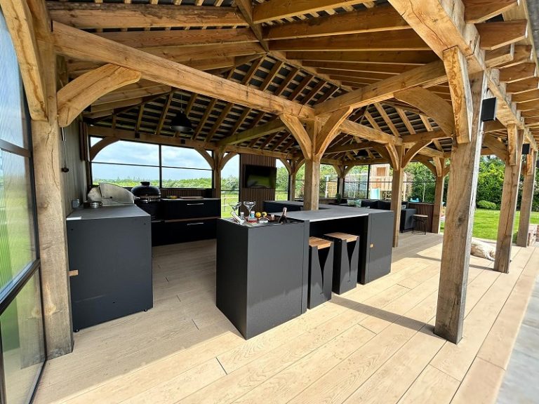 Oak Gazebos with Grillo Outdoor Kitchens | Timber Solution